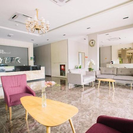 De Cyber Boutique Hotel Cyber Dzsaja Kültér fotó